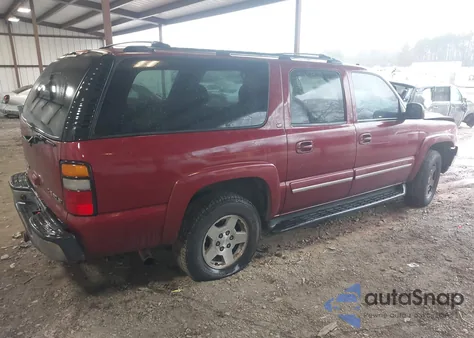 2004 Chevrolet Suburban 1500 Lt z USA, uszkodzony, nr VIN 1GNEC16Z14J234504